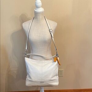 Coach Park Leather Hobo Tote/Shoulder/Crossbody Bag in Chalk/Off White